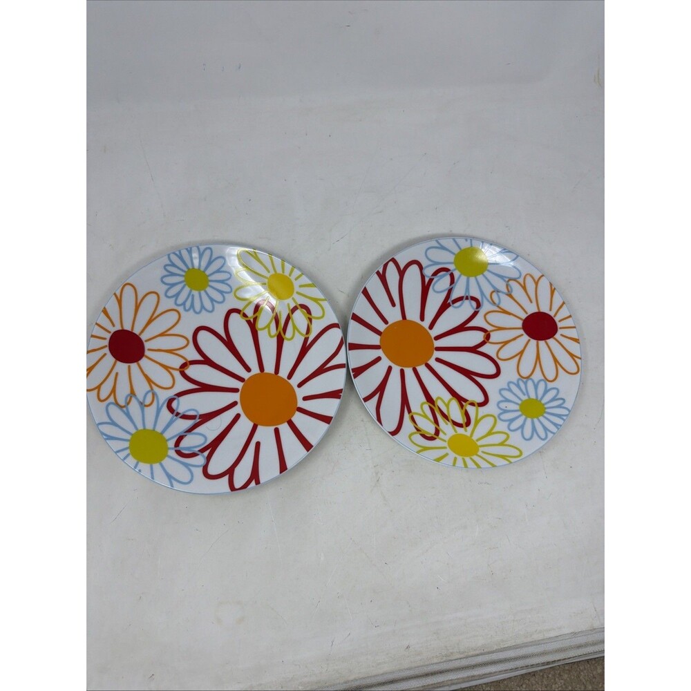 Set of 2 Crate & Barrel “Bloom” Daisy Flower 8.75” Salad Plates NWT